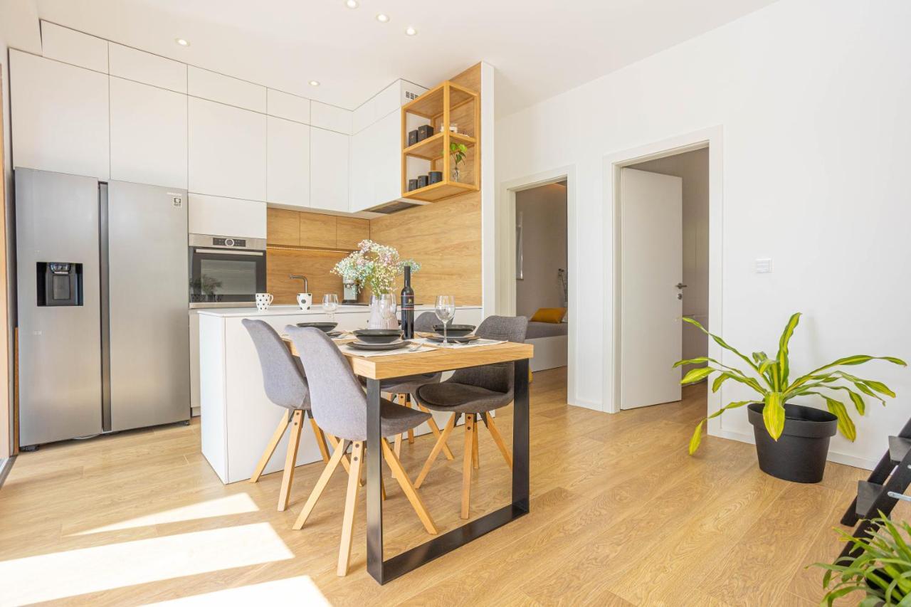 Amai Apartment Split Exterior photo